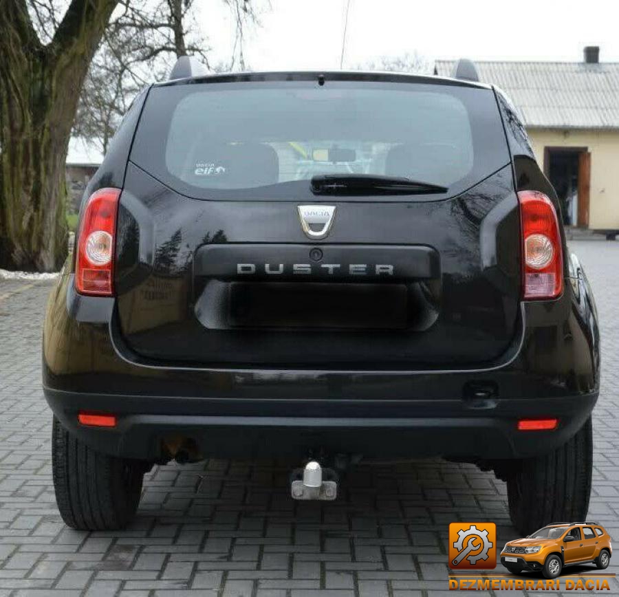 Aripa fata dacia duster 2010