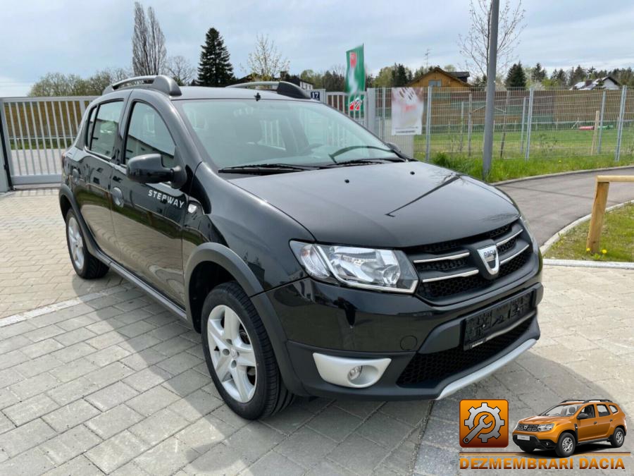 Centuri de siguranta dacia sandero stepway 2013