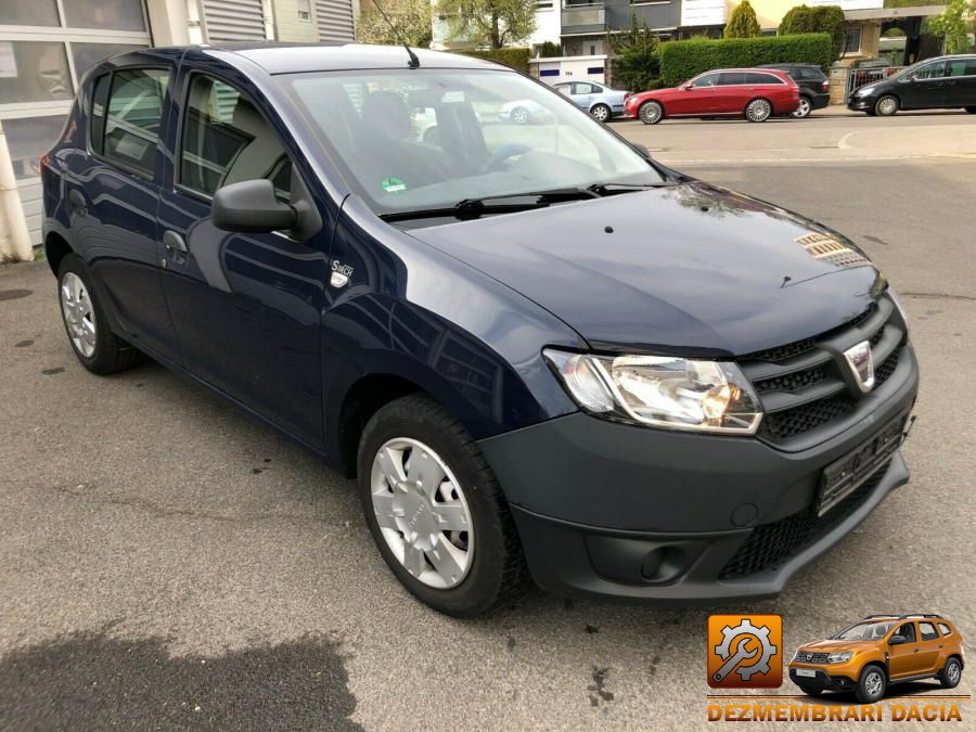 Luneta dacia sandero 2014